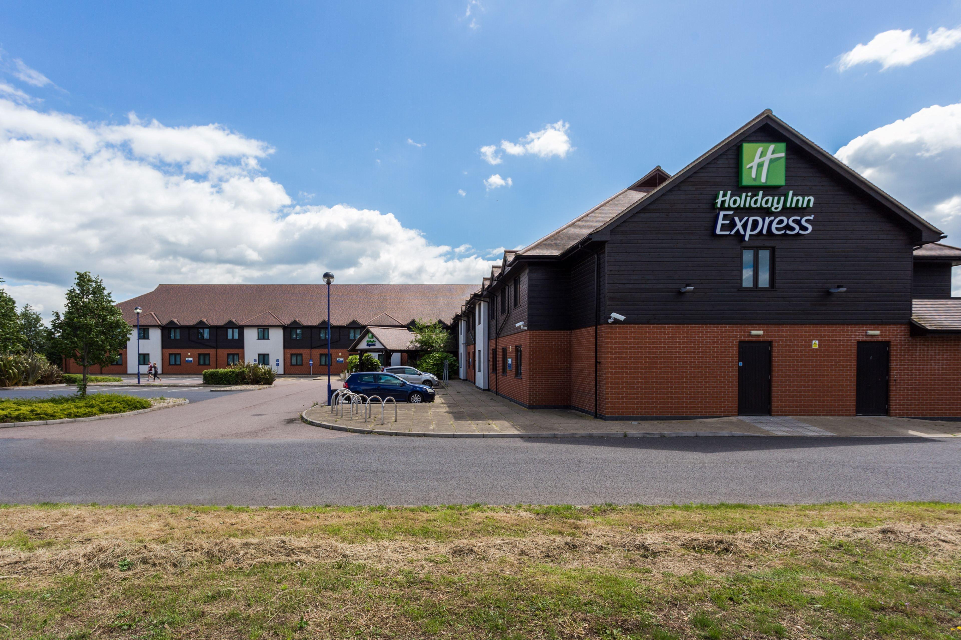 Holiday Inn Express Colchester, An Ihg Hotel Exteriör bild